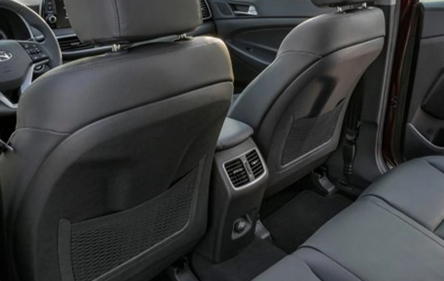 hyundai-tucson-kish-slide-6
